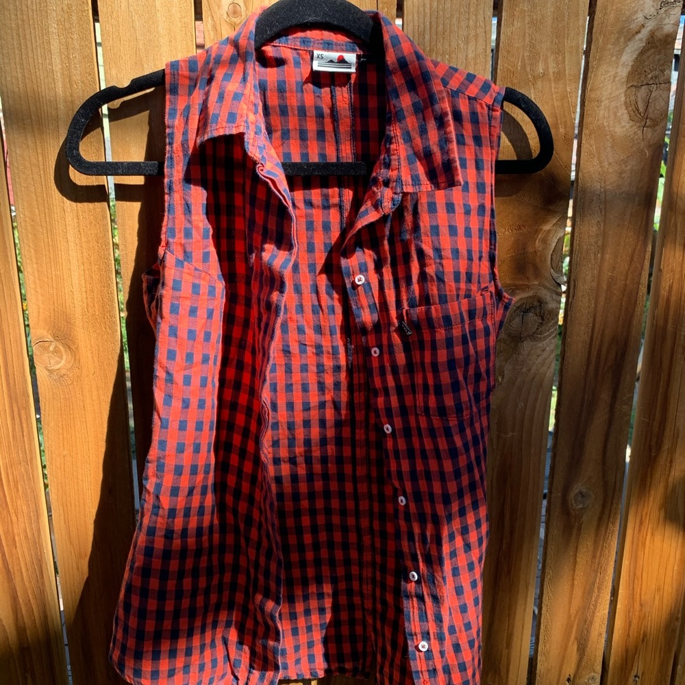 Kavu lumberjill sleveless plaid button up